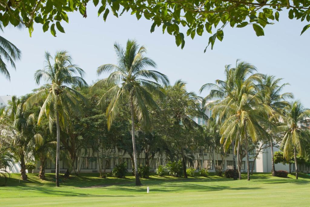 Hotel Ocean Breeze Acapulco Exterior foto